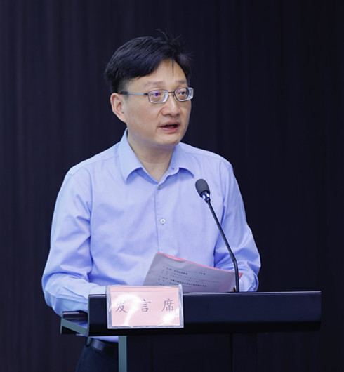 上午,特别邀请了前最高法院民一庭,三巡主审法官,全国知名法官肖峰作